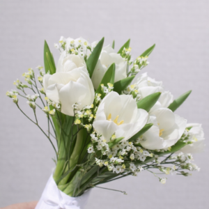 RAMOS DE 10 TULIPANES BLANCOS
