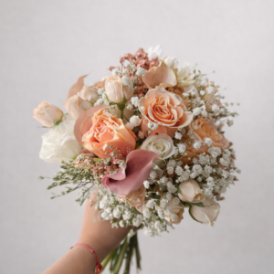 BOUQUET REDONDO EN DAMASCOS Y VERDES